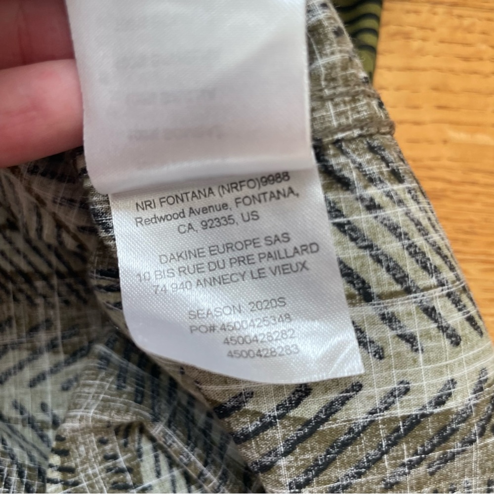 Dakine Green Leaf Pattern Casual Button Down Shirt - image 4